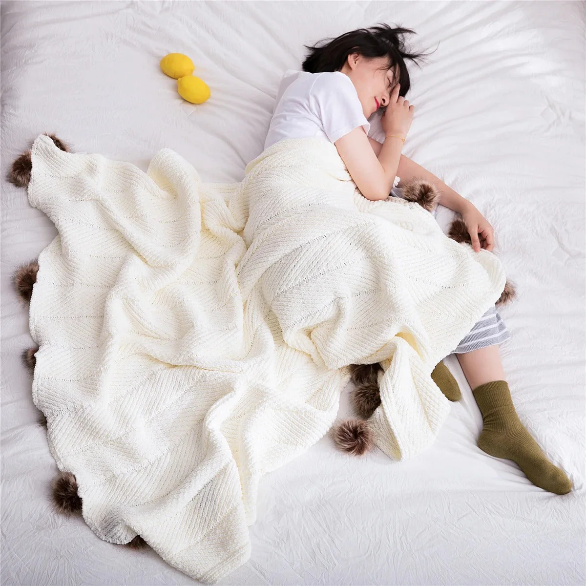 CozyPom – Stylish Cozy Comfort for Your Home! - Image 3