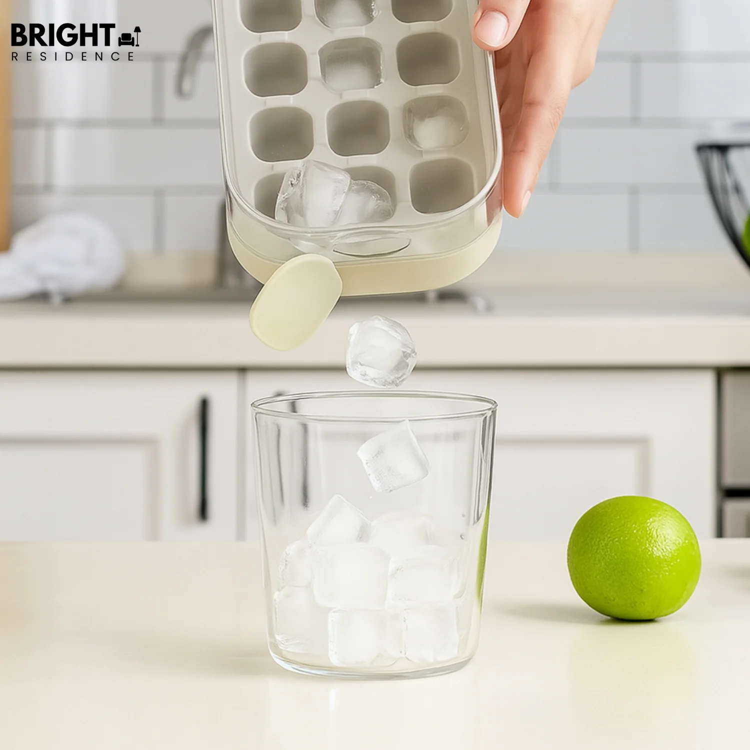 EasyCube – Effortless Ice Cubes at the Push of a Button! - Image 5