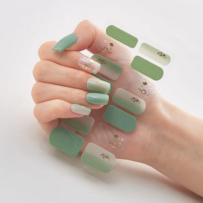 GlitzNail – Christmas Nails in Minutes, No Salon Needed - Image 41