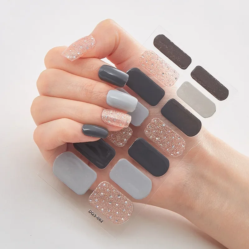 GlitzNail – Christmas Nails in Minutes, No Salon Needed - Image 45