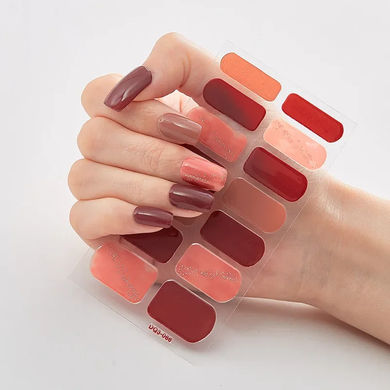 GlitzNail – Christmas Nails in Minutes, No Salon Needed - Image 48
