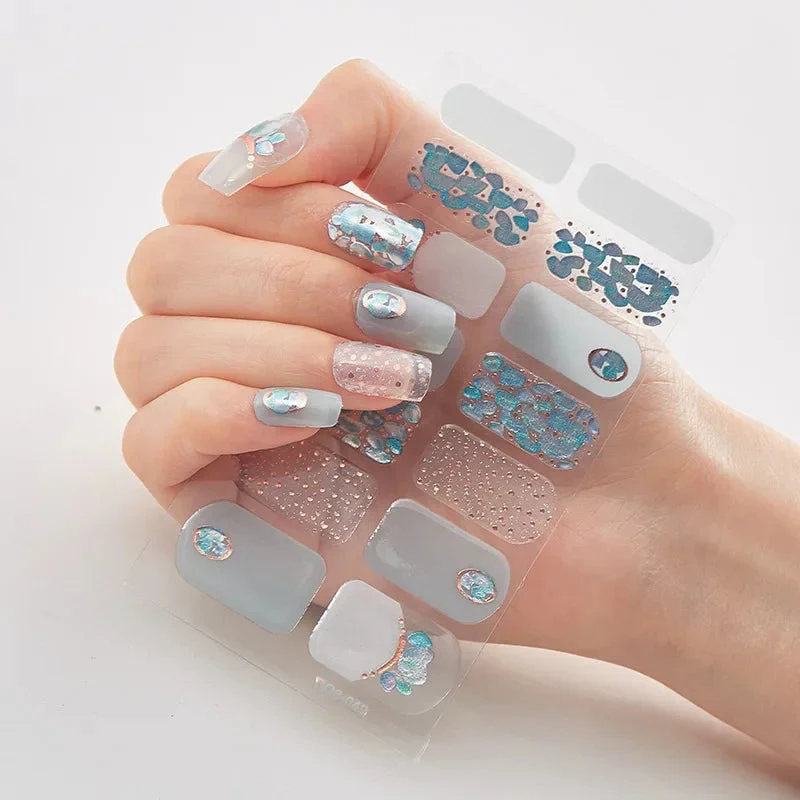 GlitzNail – Christmas Nails in Minutes, No Salon Needed - Image 7